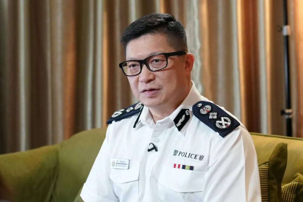 公安部部长会晤！曾“临危受命”掌握香港警队的他以新身份首次抵京