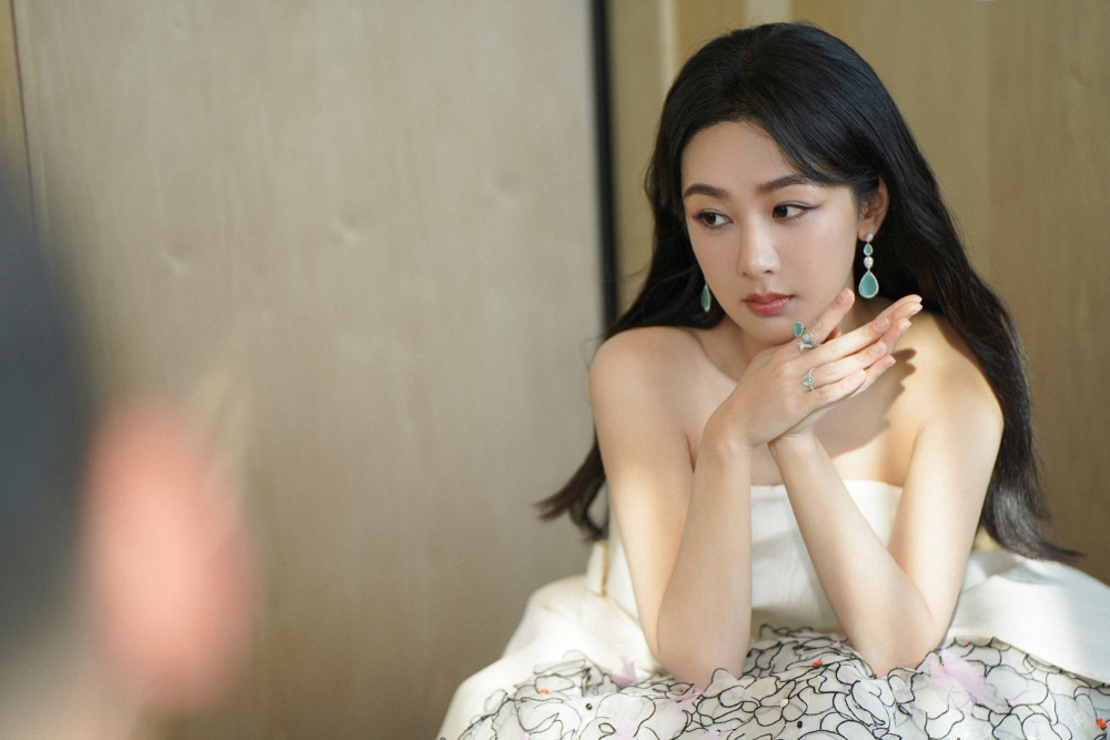 张艺谋《主角》将拍,争角大战开启,杨紫或有望出演女主太惊喜!