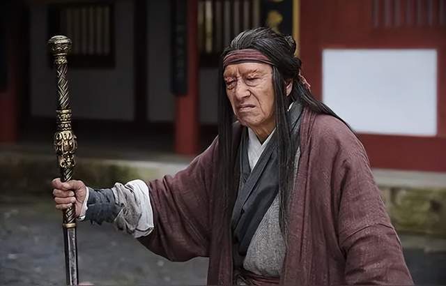 78歲戲骨逐夢演藝圈，娶小37歲的妻子生兒育女，王奎榮成配角傳奇 - 