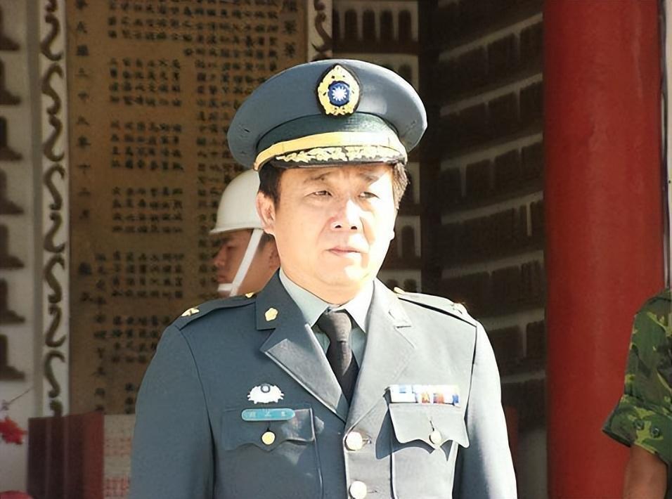 赖清德要换台军一把手,台军少将"7问"怒斥:不懂军事加速武统_腾讯新闻