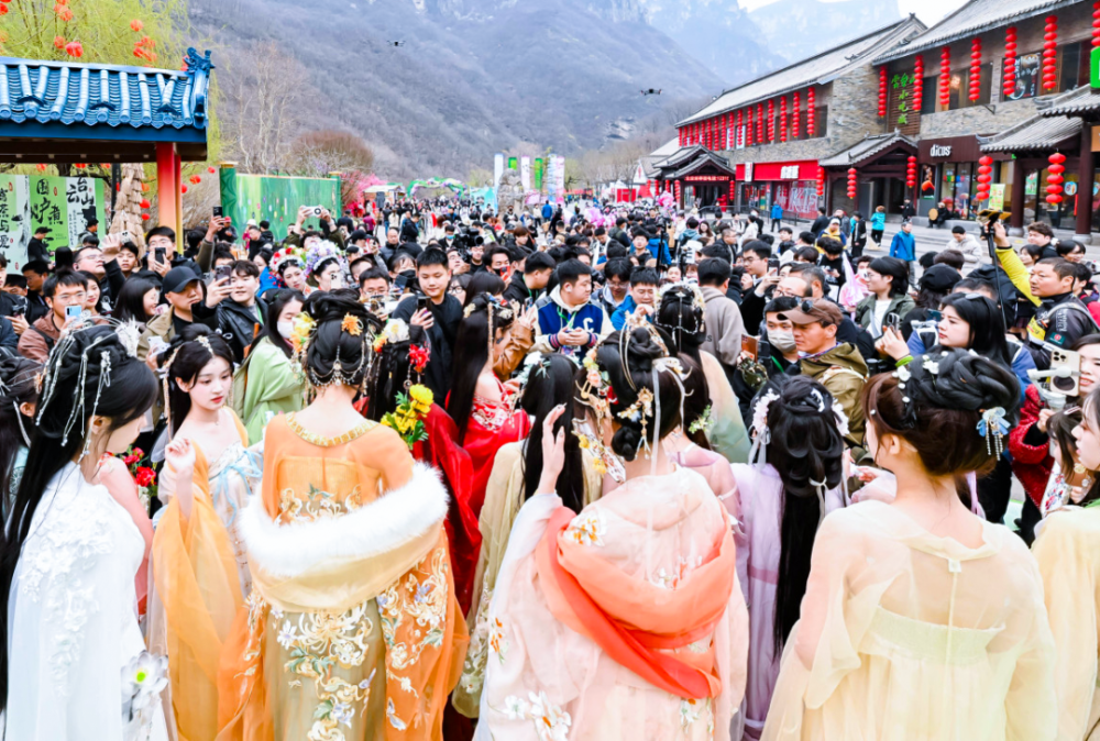 第六届云台山汉服花朝节盛大开幕!