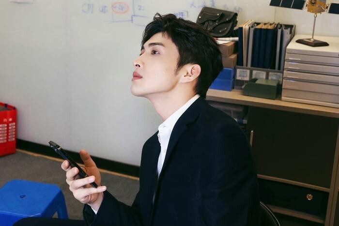 明明都是张彬彬演的现偶男主,郑仁怎么和徐燕时差距那么大呢?