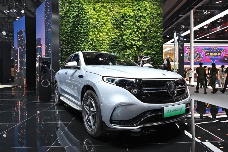 2月22日,梅赛德斯-奔驰集团发布了2023年财报,尽管受到供应链,宏观