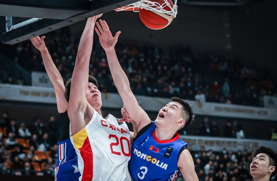 cctv5直播中国男篮vs日本冲2连胜杨瀚森挑大梁乔帅重用一人