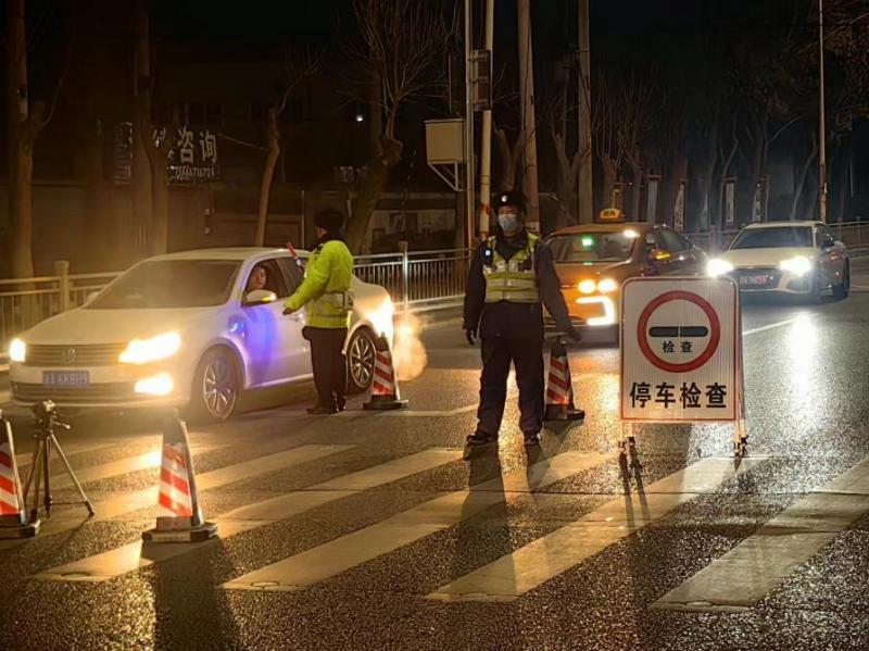 北京台曹阳酒驾图片