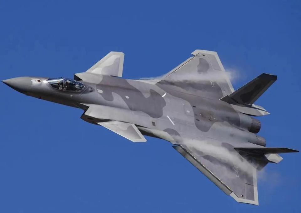 歼20比印军阵风更强,演训打出17:0战损比,印度专家拒绝接受真相