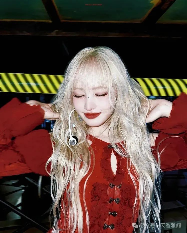 韩国网友对她的形象欲罢不能：她就是浪漫奇幻女主角的化身，太绝了……_腾讯新闻