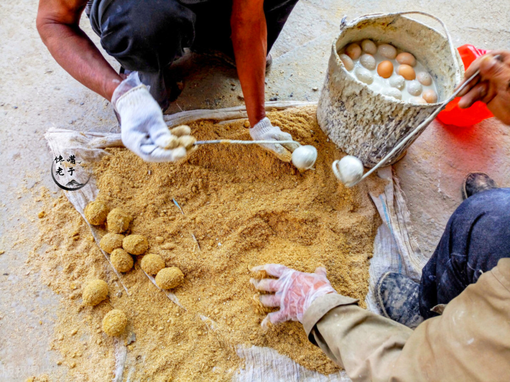 过年买皮蛋时:遇到这3种扭头就走,全是劣质皮蛋,切记别被忽悠