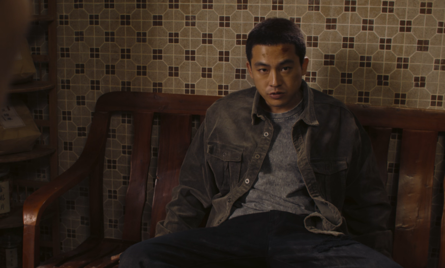 《不可告人》:31岁欧豪干饭,戳穿了多少"戏混子"的体面