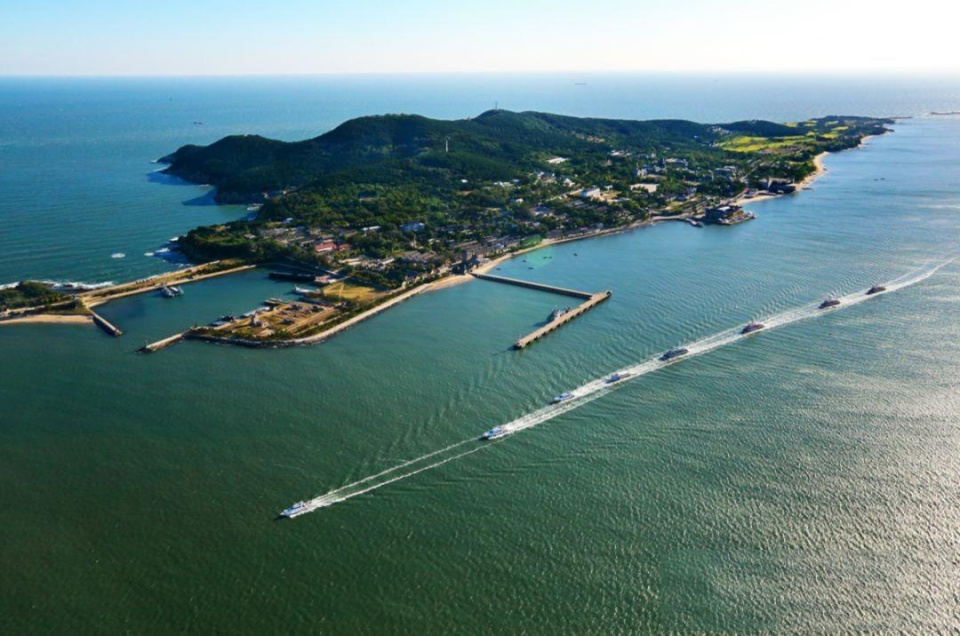 中国北方有两座宜居的海滨城市，靠海不潮湿，空气好景色美环境优_腾讯新闻
