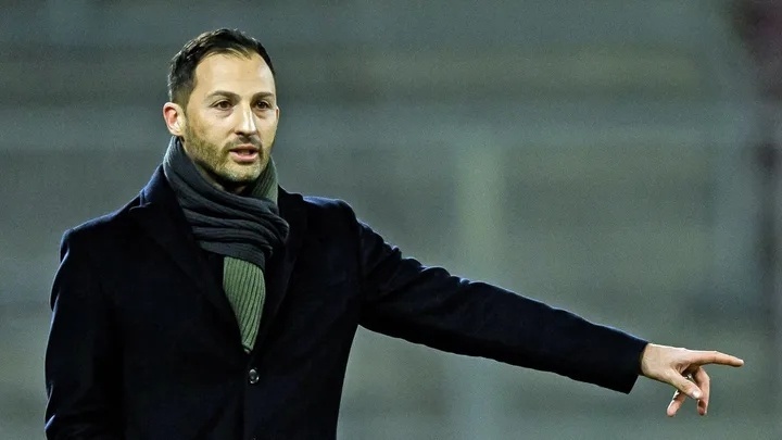 可知,比利时的队伍平均年龄,在整个参赛队中排名中等偏后,相比德国