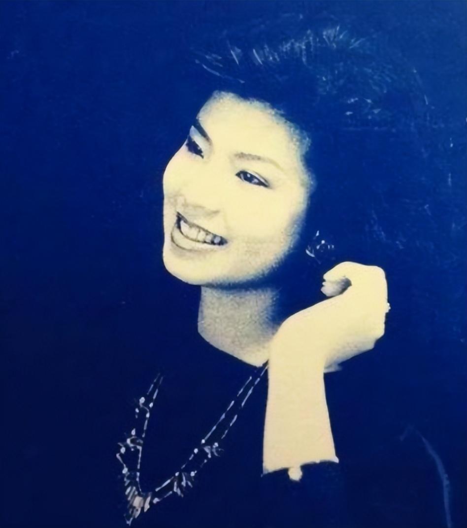 杭天琪:带女儿嫁小丈夫,43岁冒险生子,如今过得幸福吗?
