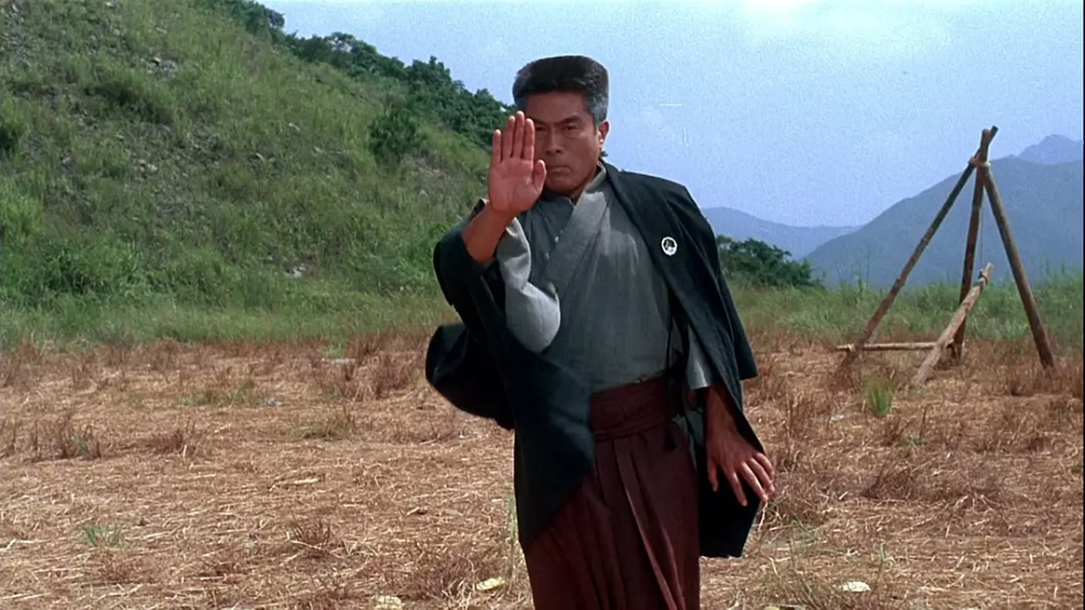 李连杰版陈真是魔改,尽管《精武英雄》依旧是佳作