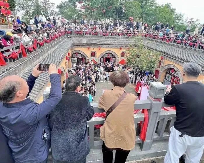 为爱半价,感恩母亲节丨带妈妈来一场地平线下的温馨之