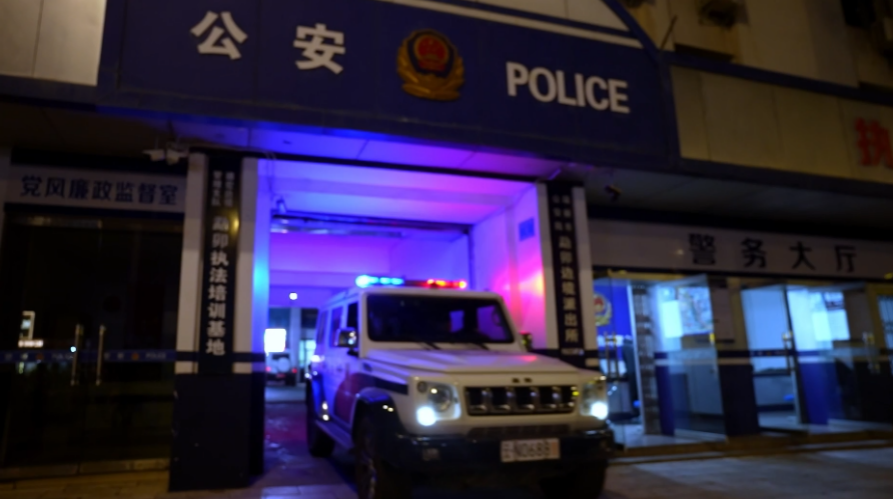 深夜“擾民”敲擊聲，救了一命 - 