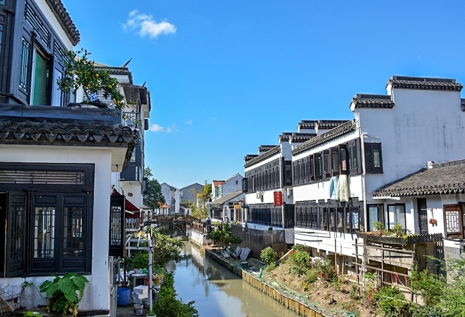 大海畔的金山嘴老街