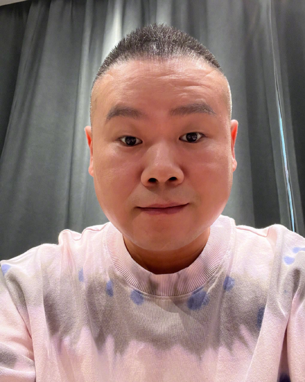 包养女大学生有私生子,岳云鹏惨躺枪