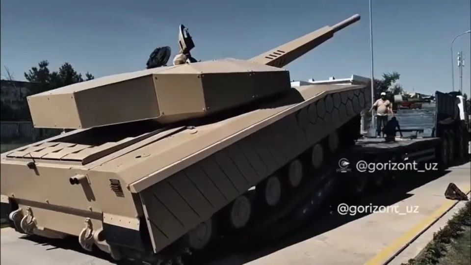 ȱ˹̹״չʾ T-64̹