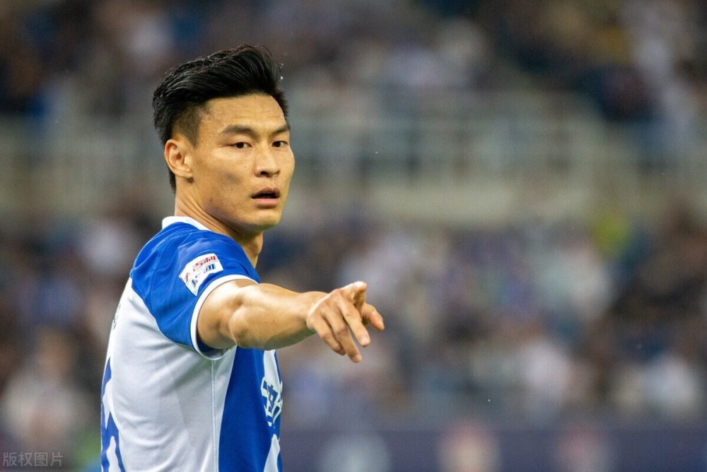 杨帆的禁赛让韩鹏飞迎来了为天津津门虎首发的机会,而从过去五轮联赛