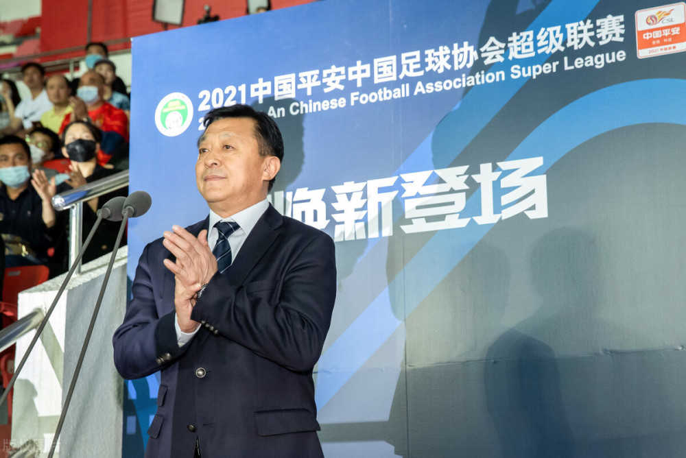 大連無人駕駛出租車向居民開放免費試乘十七個農民工強奸小說