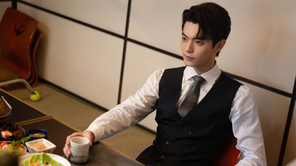 《承欢记》主演片酬曝光,杨紫5000万理所应当,何赛飞最意外!_腾讯新闻