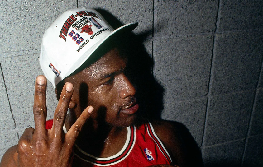 第二个三连冠时,乔丹依旧是从群星中脱颖而出,1995-96赛季季后赛,莫宁