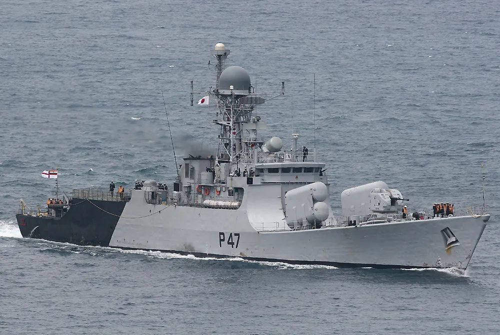 首舰库克里号舷号p49,1985.9.27动工,1986.12.3下水,1989.8.