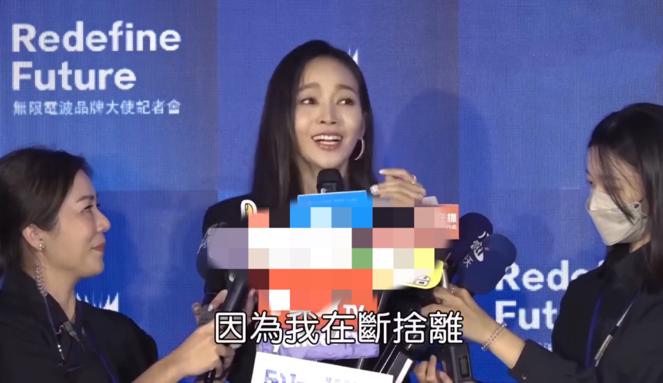 45岁侯佩岑否认婚变：与黄伯俊结婚12年超幸福，婚姻的状况天天都有_腾讯新闻