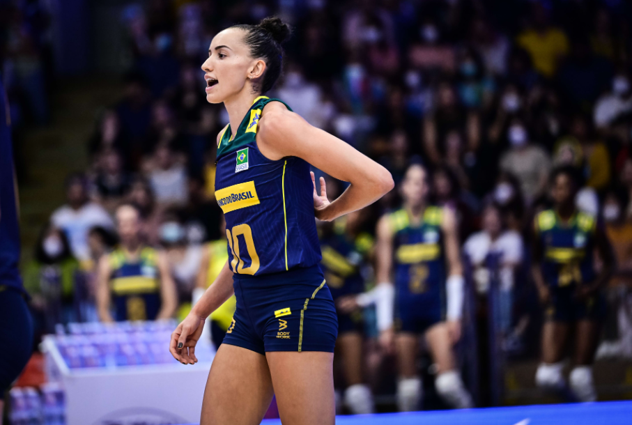 加比归来发挥神勇,砍下最高25分,巴西女排3-2意大利,复仇成功-腾讯
