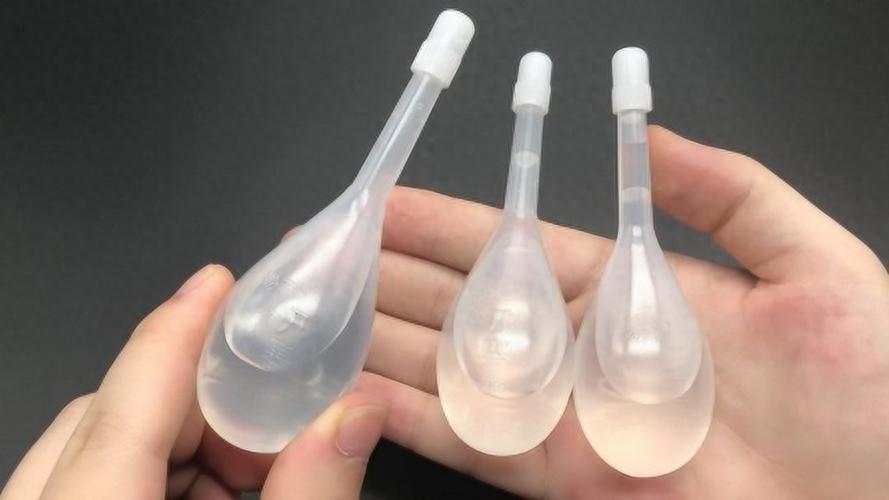 可以侧卧,将开塞露插入肛门,然后保持躺着数分钟,让药物充分发挥作用