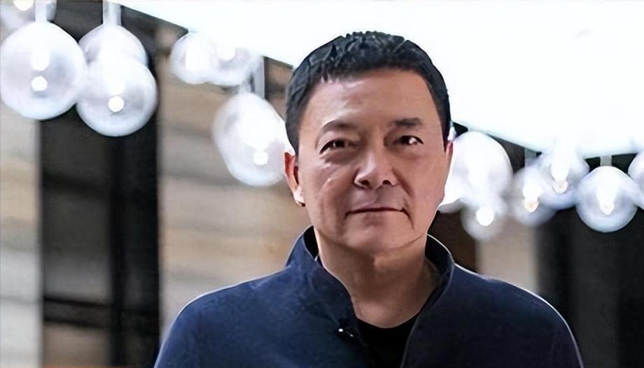 和刘涛分手后，他常年定居上海，如今身价过亿，年过60却依旧单身 - Vava8 发吧