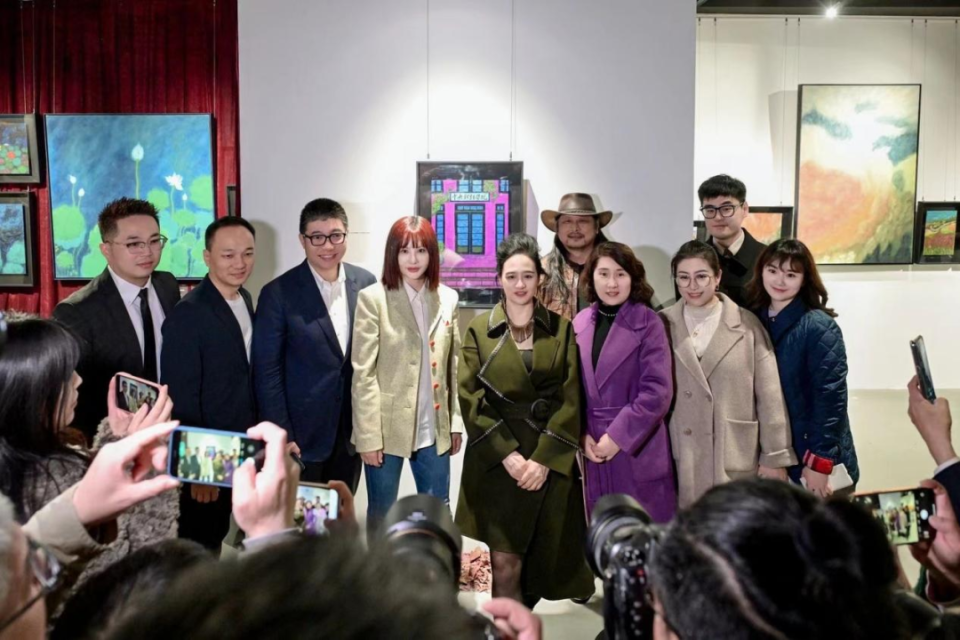 伍宇娟的“乡愁”｜我没资格给别人建议_腾讯新闻