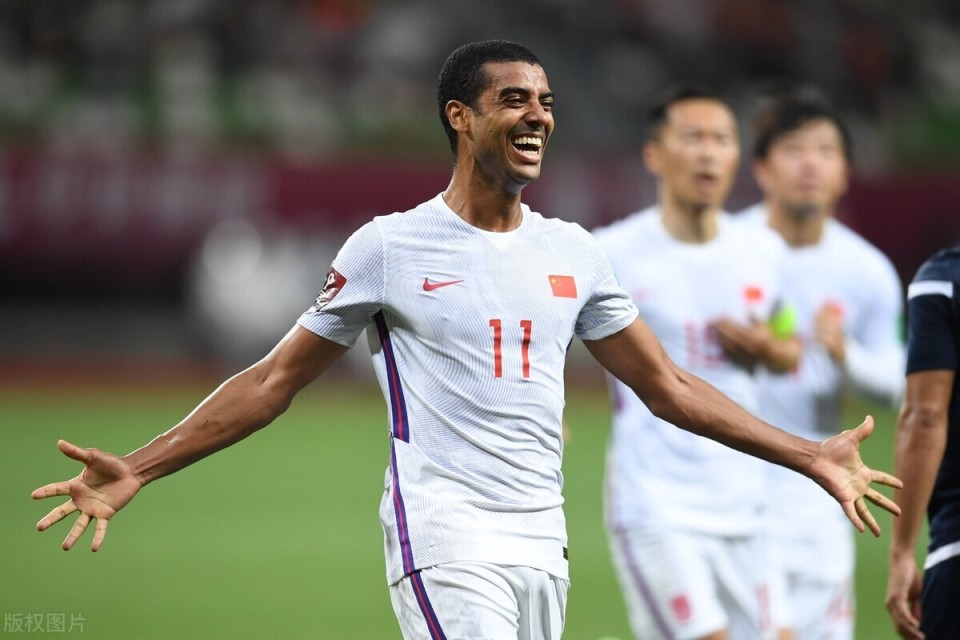 回来了曝归化球员阿兰即将加盟中超升班马特谢拉踢中甲