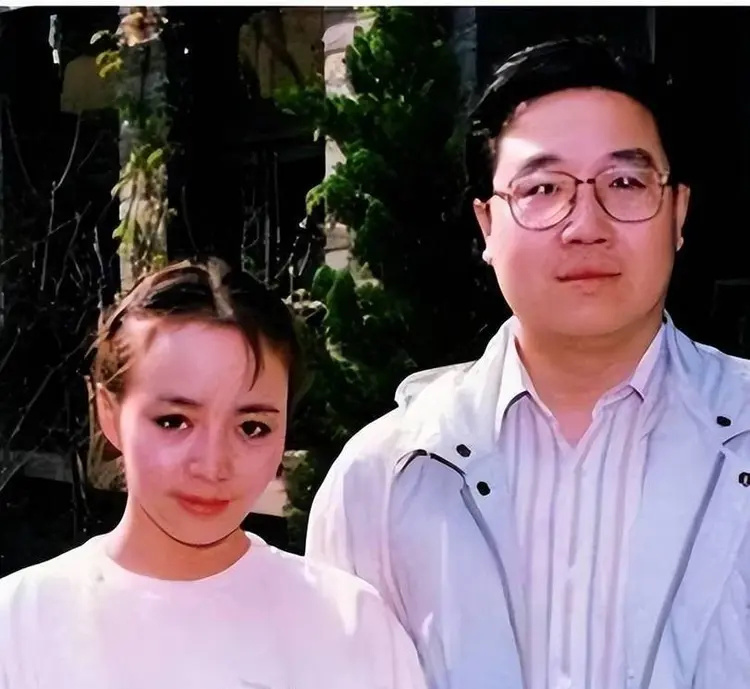 北大才女梁欢：非做小三也要嫁给英达26年后她比宋丹丹还要不幸_腾讯新闻