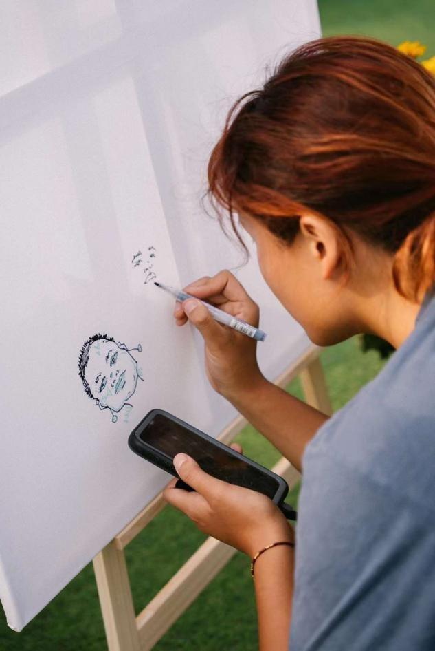 95后河北妹子,从小缺爱,被外国小伙抛弃后,喝酒差点挂了