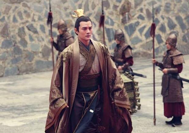 苻坚正确选择是什么采纳王猛建议或者等待时机