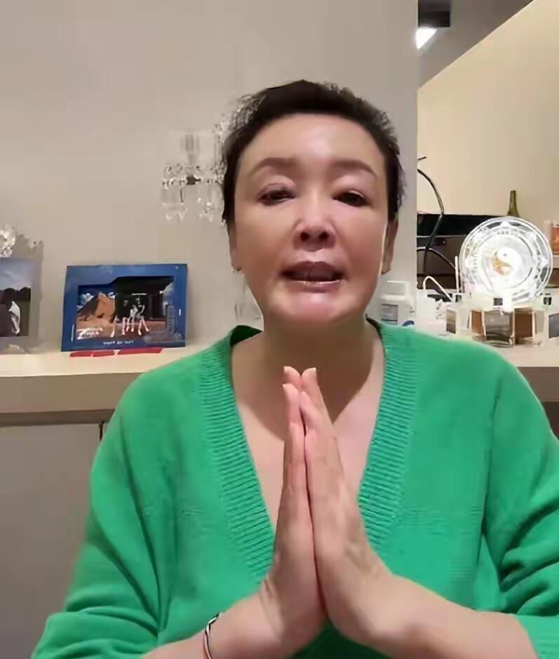 母子矛盾大结局！张兰13字回应和汪小菲关系，坦言工资够孙子花_腾讯新闻