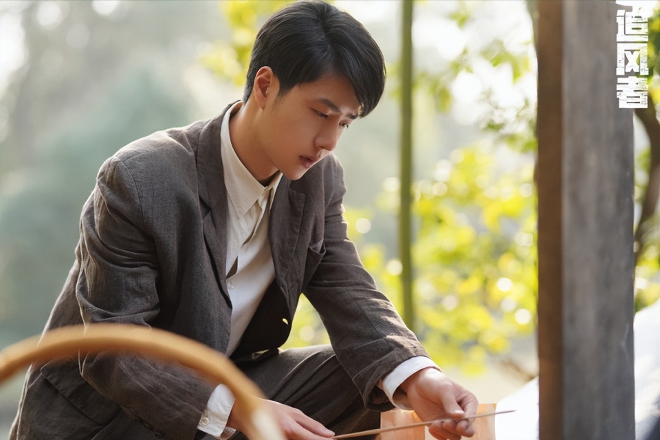 与凤行和追风者网播量对比王一博或将逆袭赵丽颖