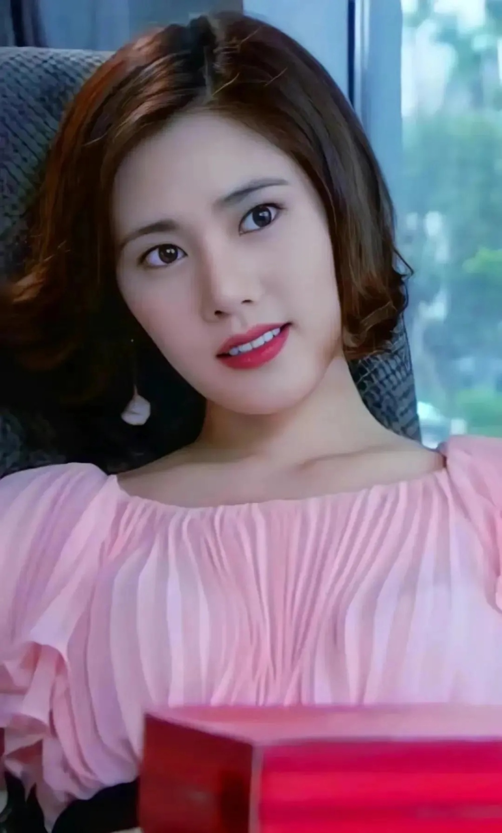 44岁秋瓷炫再唱《回家的诱惑》,音乐一响网友沸腾:是品如回来了_腾讯