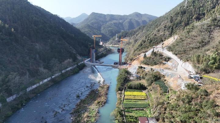 顺利起跑衢丽铁路二期项目多个工点正式开始施工
