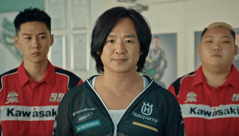 一把年纪还打打杀杀,谢天华新片跌破底线,网大已成古惑仔养老院