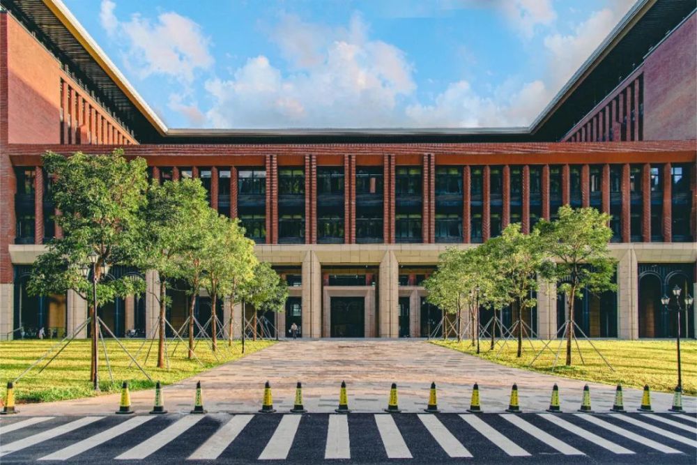 跟随镜头,近距离感受中山大学深圳校区的美_腾讯新闻