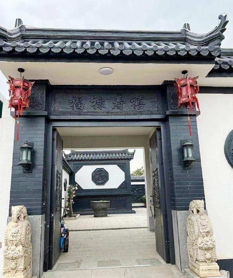 俗语门楼靠左不靠右堂屋靠前不靠后