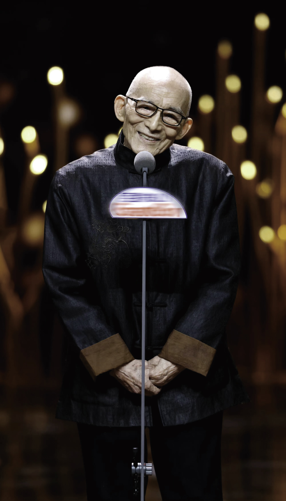 90岁"济公"游本昌:为拍戏不敢大口吃肉,曾不顾疼痛被抛到地上