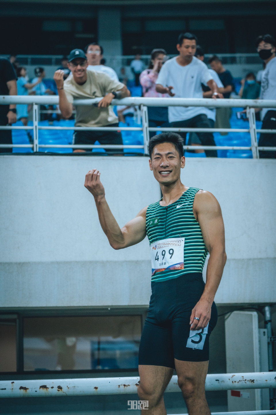 中国版刘易斯石雨豪百米和跳远双项亚军