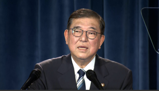 G7峰会日本首相石破茂与特朗普谈汽车关税