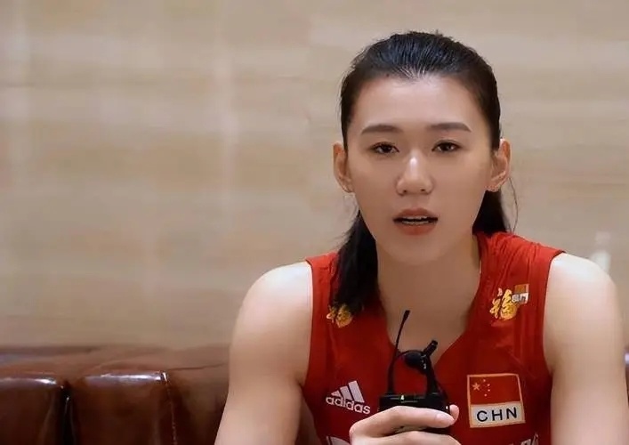 女排世联赛:三位球员被称"公费旅游",王艺竹最惨,庄宇珊最冤