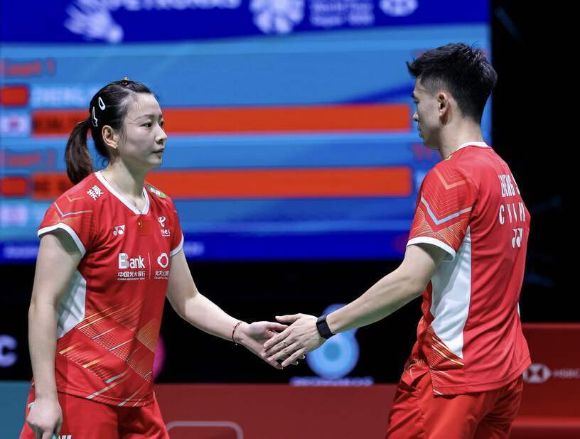 郑思维黄雅琼又让球迷捏了一把汗,混双新星惨遭逆转_腾讯新闻