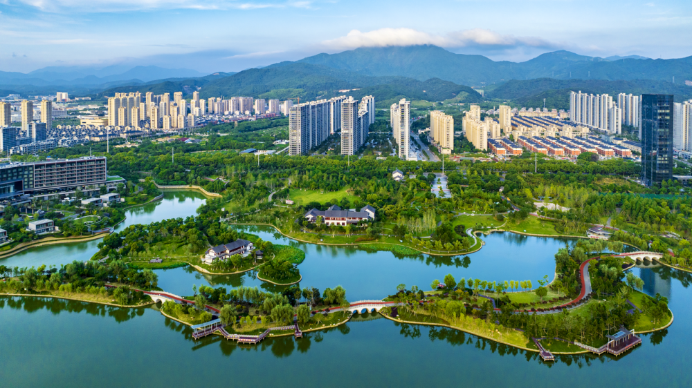 途经徐霞客大道,兴宁廊桥,十里红妆博物馆,蒲湖公园,王锡桐起义遗址