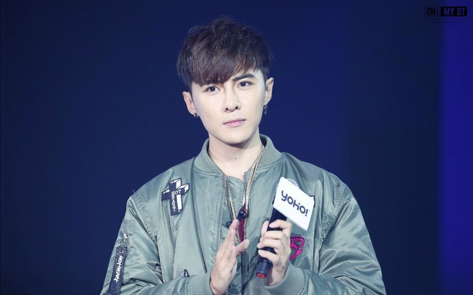 唐禹哲求完婚就塌房,11年前未婚生子,立单身人设耗尽了前任感情